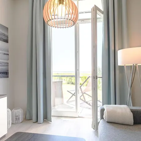 5-sterne Strandflieder Mit Einem Traumhaften Boddenblick Wustrow (Fischland)